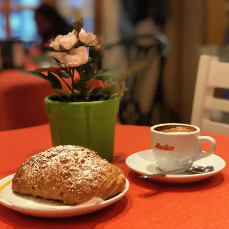 Marilyn The Place Bolonia