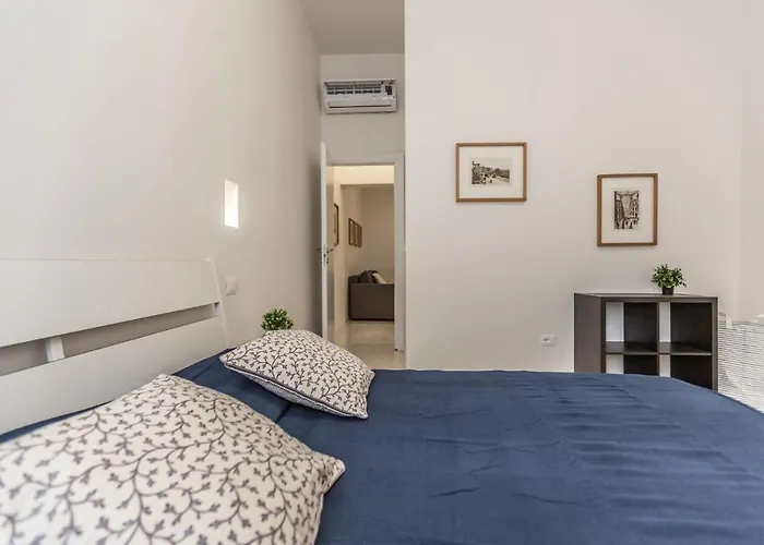 Marilyn The Place 3*