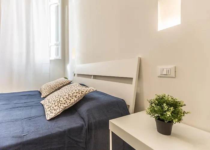 Marilyn The Place 3*